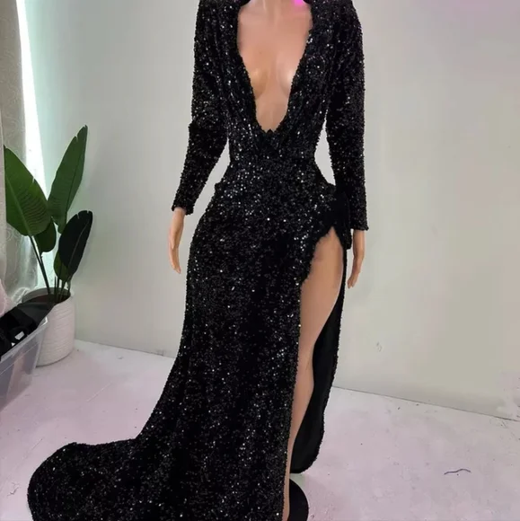 Prom dresses - 2023 - Picture 3 of 4